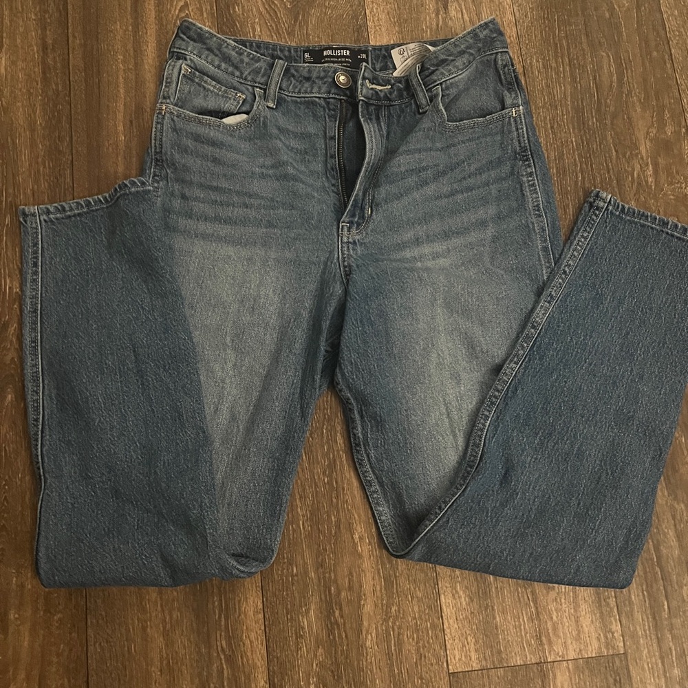 Hollister Vintage Stretch High-Rise Jeans in Blue